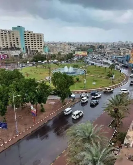 سلطة صيرة توقف أعمال بناء مخالفة خلف محطة أروى